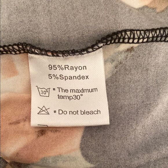 Grecerelle Casual Black and pink floral Maxi Sundress with Crew Neck - Picture 9 of 10